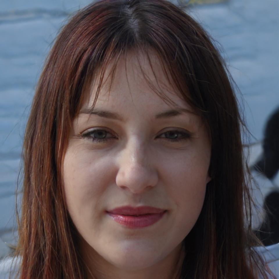Ritratto di Chiara Bonetti, game designer e project manager con 8 anni di esperienza